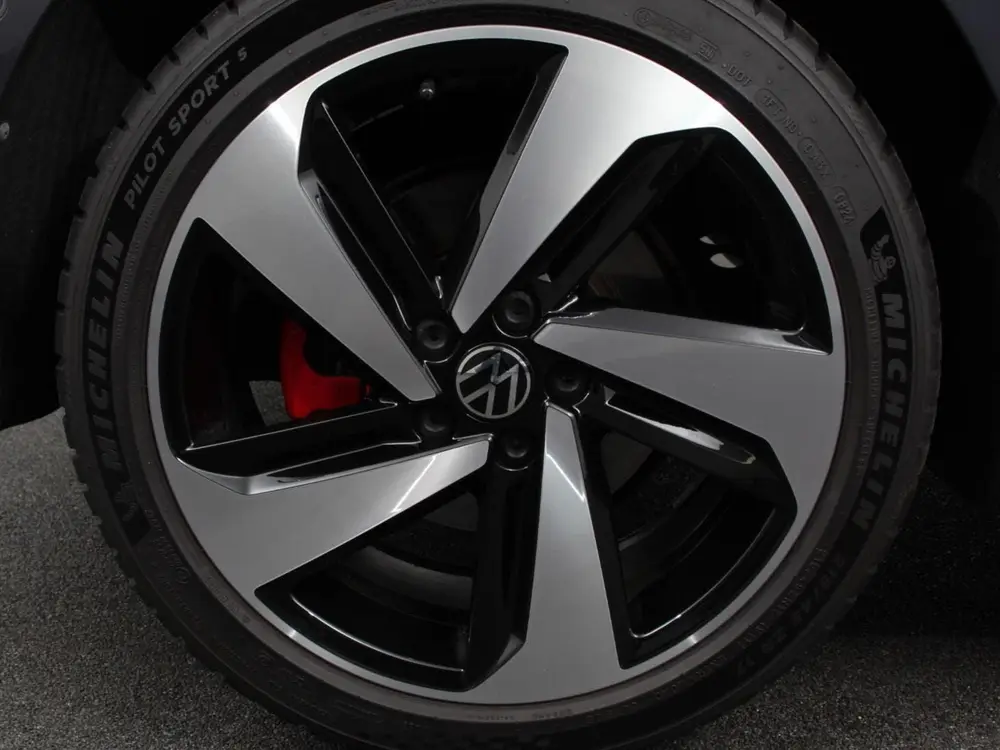 Volkswagen Polo 2.0 TSI GTI 207pk Automaat Digitale Cockpit uit 2024, foto 2