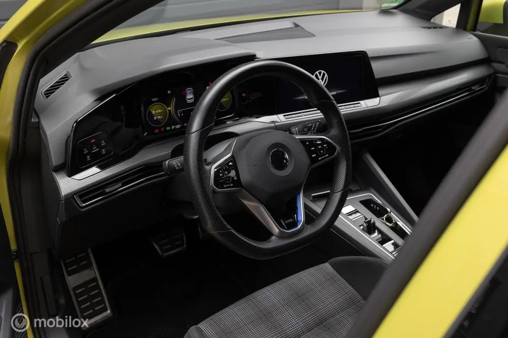 Volkswagen Golf 1.4 eHybrid GTE IQ LICHT VIRTUAL COCKPIT uit 2021, foto 4