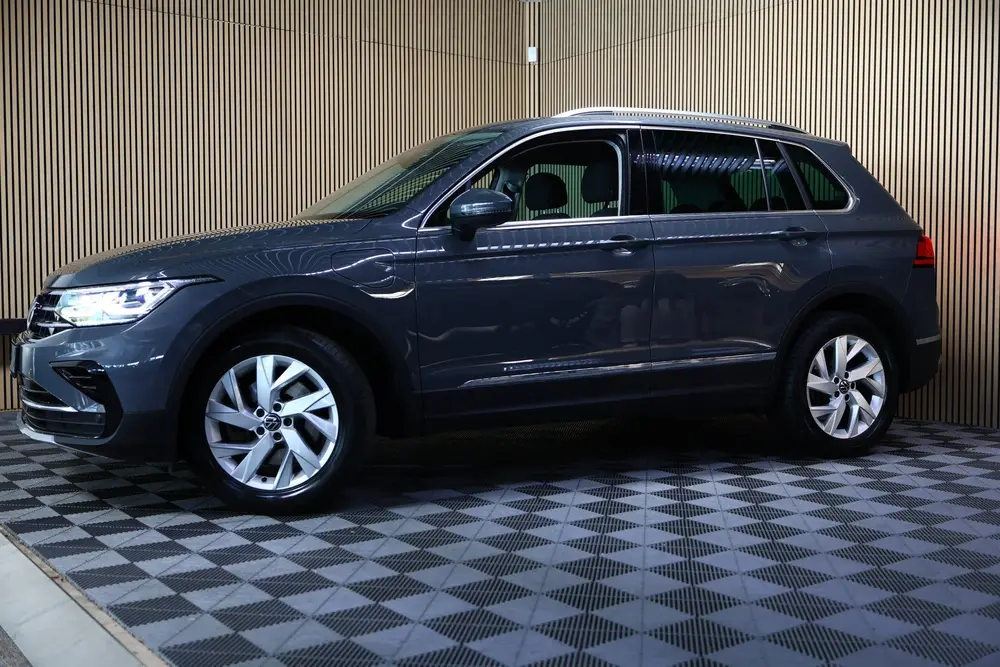 Volkswagen Tiguan 1.4 TSI eHybrid HIGHLINE DSG CARPLAY NAVI uit 2021, foto 10