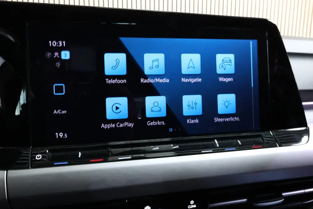Volkswagen Golf R line 1.0 eTsi AVM ACC CARPLAY CAMERA PDC ' uit 2024, foto 17