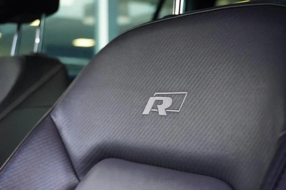 Volkswagen Passat Variant 1.5 TSI Highline Business R-Line | uit 2019, foto 14
