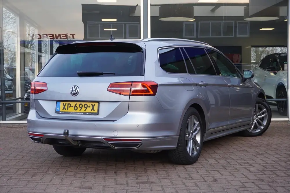 Volkswagen Passat Variant 1.5 TSI Highline Business R-Line | uit 2019, foto 5