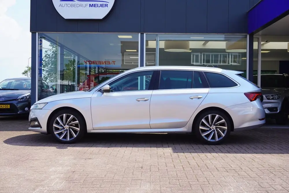 Skoda Octavia Combi 1.0 e-TSI Business Edition Plus | Airco uit 2023, foto 2