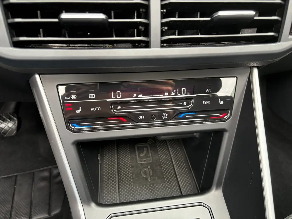 Volkswagen Polo 1.0 TSI Life Business CARPLAY/ NAVI/ PANORAM uit 2022, foto 14