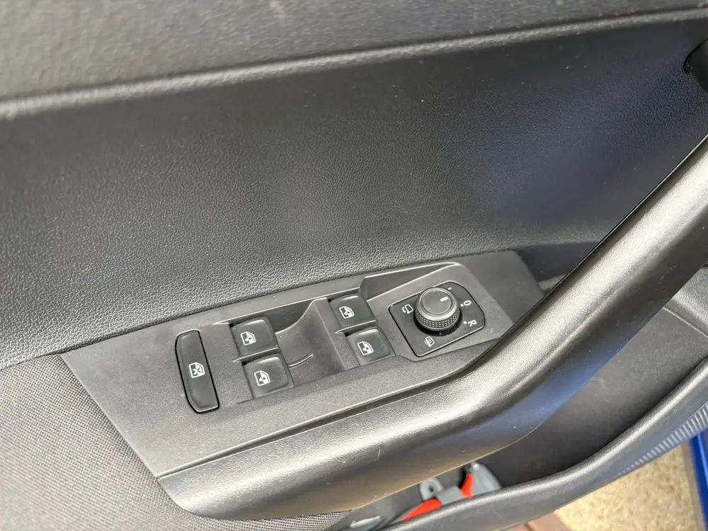 Volkswagen Polo 1.0 TSI Life Business CARPLAY/ NAVI/ PANORAM uit 2022, foto 9