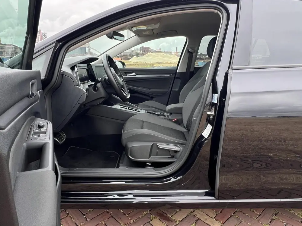 Volkswagen Golf 1.5 eTSI Active AIRCO|DSG|ACC|CARPLAY|APK uit 2022, foto 19