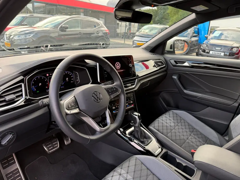 Volkswagen T-Roc 1.5 TSI R-Line uit 2024, foto 9