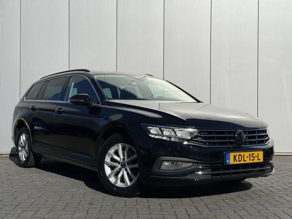 Volkswagen Passat Variant 1.5 TSI Business Carplay Automaat uit 2024, foto 3