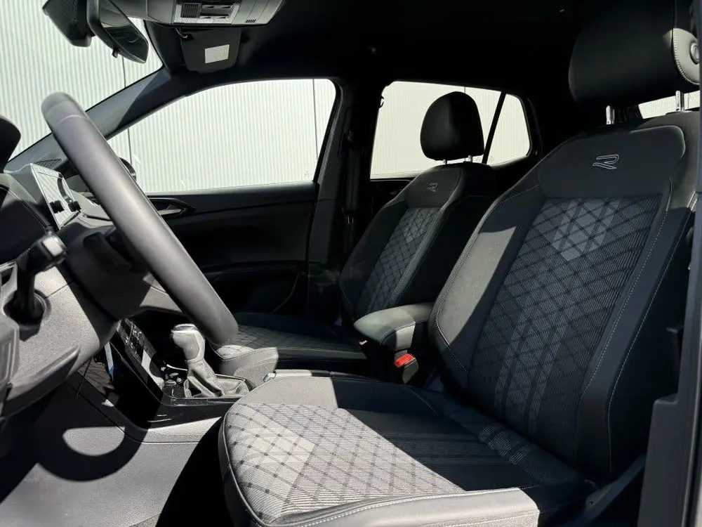 Volkswagen T-Cross 1.5 TSI R-Line Carplay Camera Led Acc Tre uit 2025, foto 14