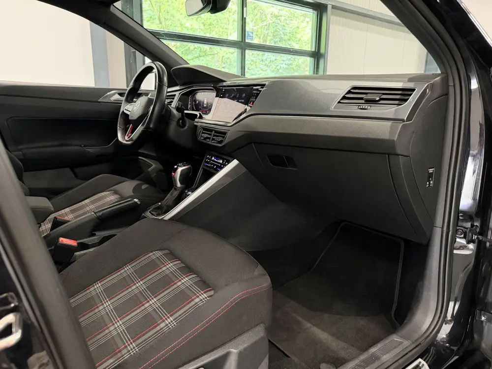Volkswagen Polo 2.0 TSI GTI Keyless|Panorama|Camera|DCC uit 2022, foto 17