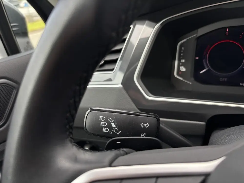 Volkswagen Tiguan 1.4 TSI eHybrid Business+ keyless camera uit 2022, foto 12