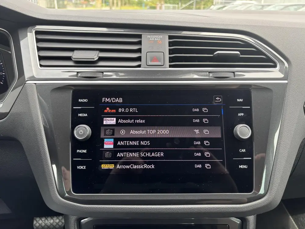 Volkswagen Tiguan 1.4 TSI eHybrid Business+ keyless camera uit 2022, foto 16