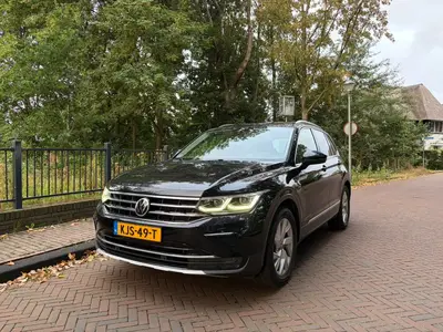 Volkswagen Tiguan 1.5 TSI 150pk DSG 2020 Zwart uit 2020