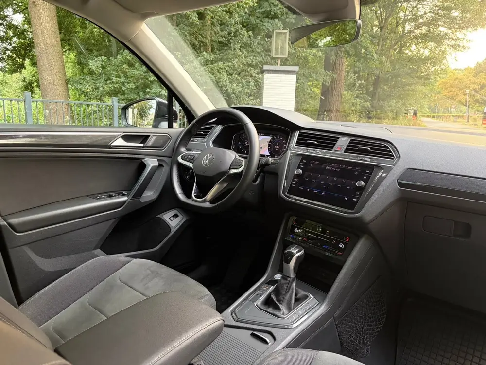 Volkswagen Tiguan 1.5 TSI 150pk DSG 2020 Zwart uit 2020, foto 7