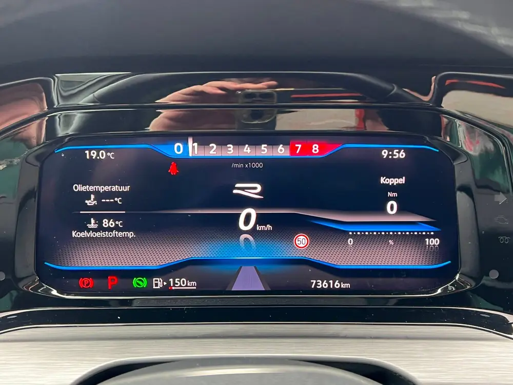 Volkswagen Golf 1.5 eTSI R-Line 7-DSG LED CARPLAYY uit 2022, foto 11