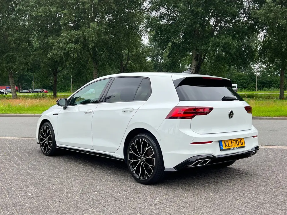 Volkswagen Golf 1.5 eTSI R-Line 7-DSG LED CARPLAYY uit 2022, foto 5