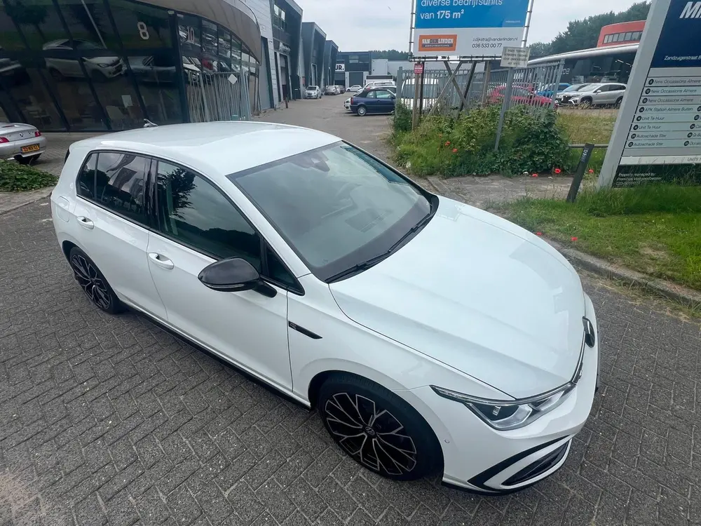 Volkswagen Golf 1.5 eTSI R-Line 7-DSG LED CARPLAYY uit 2022, foto 7