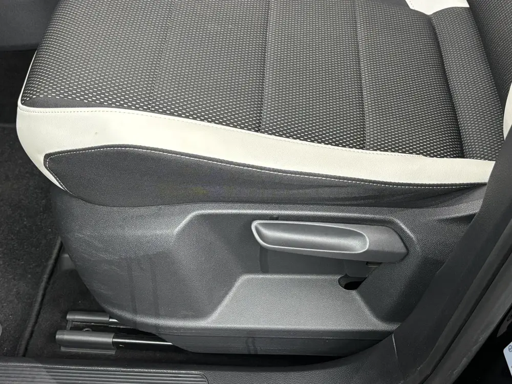 Volkswagen T-Roc 1.5 TSI 150pk Sport | Black Style | Panoram uit 2021, foto 8
