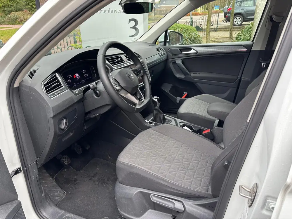 Volkswagen Tiguan 1.5 TSI Life Business Nieuw type/Camera/Ai uit 2021, foto 13