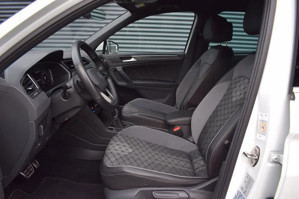 Volkswagen Tiguan 1.4 TSI eHybrid R-Line SOH / VIRTUAL / IQ uit 2022, foto 3