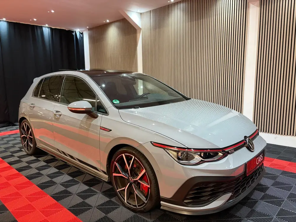 Volkswagen Golf 2.0 TSI GTI Clubsport Pano Camera Keyless AC uit 2022, foto 2