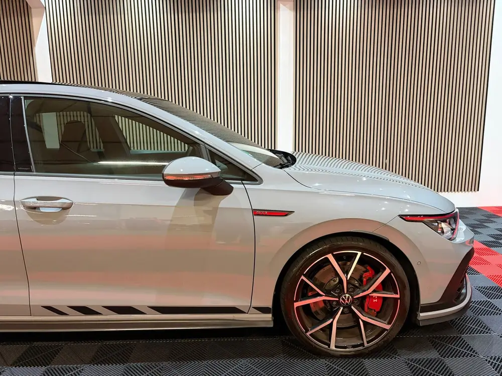 Volkswagen Golf 2.0 TSI GTI Clubsport Pano Camera Keyless AC uit 2022, foto 3