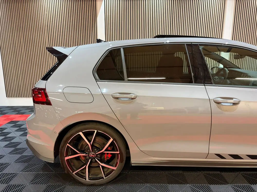 Volkswagen Golf 2.0 TSI GTI Clubsport Pano Camera Keyless AC uit 2022, foto 4