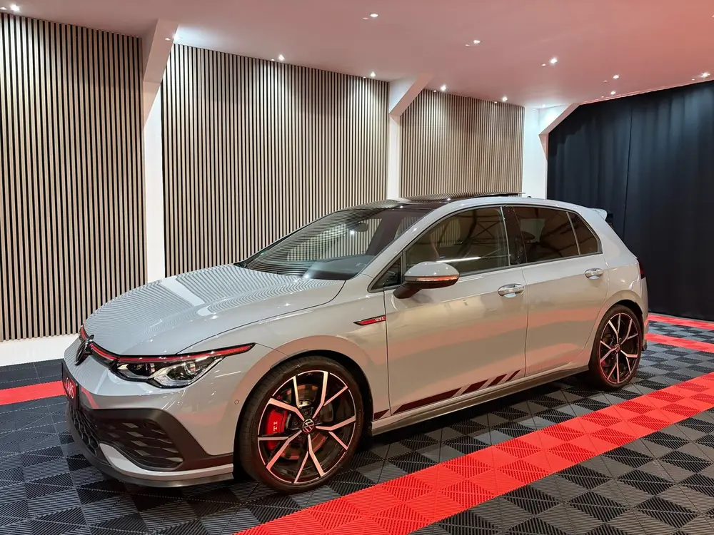 Volkswagen Golf 2.0 TSI GTI Clubsport Pano Camera Keyless AC uit 2022, foto 9