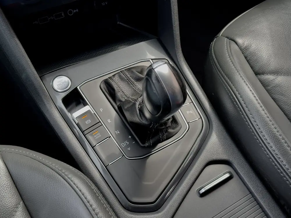 Volkswagen Tiguan Allspace 1.5 TSI AUT7 3X R-LINE.VOL-LEDER uit 2020, foto 4