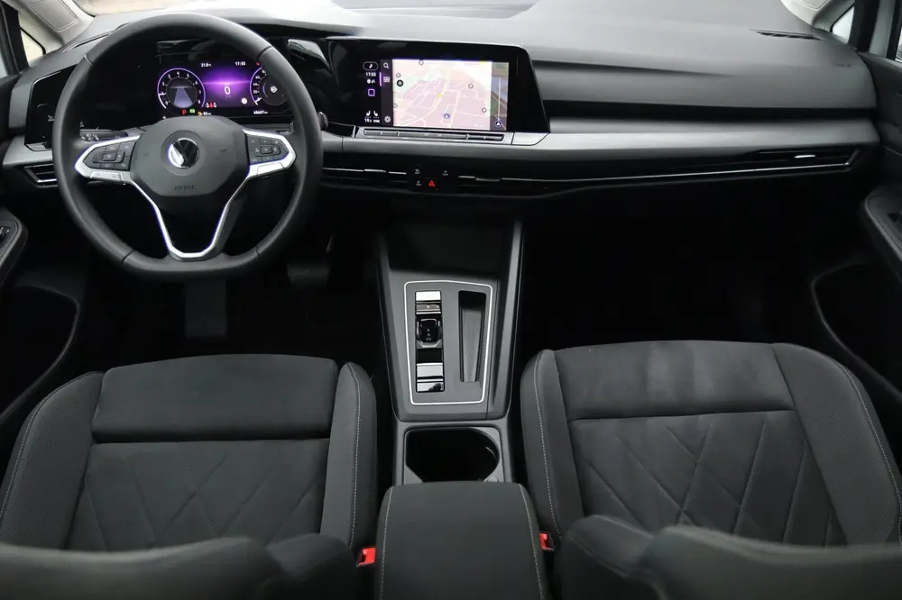 Volkswagen Golf 1.5 eTSI ACT / PANO / HUD / ACC / MEMORY / M uit 2021, foto 6