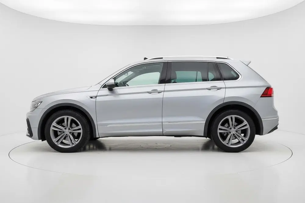 Volkswagen Tiguan 1.5 TSI DSG Highline R-Line PANO DIGID ADA uit 2020, foto 2