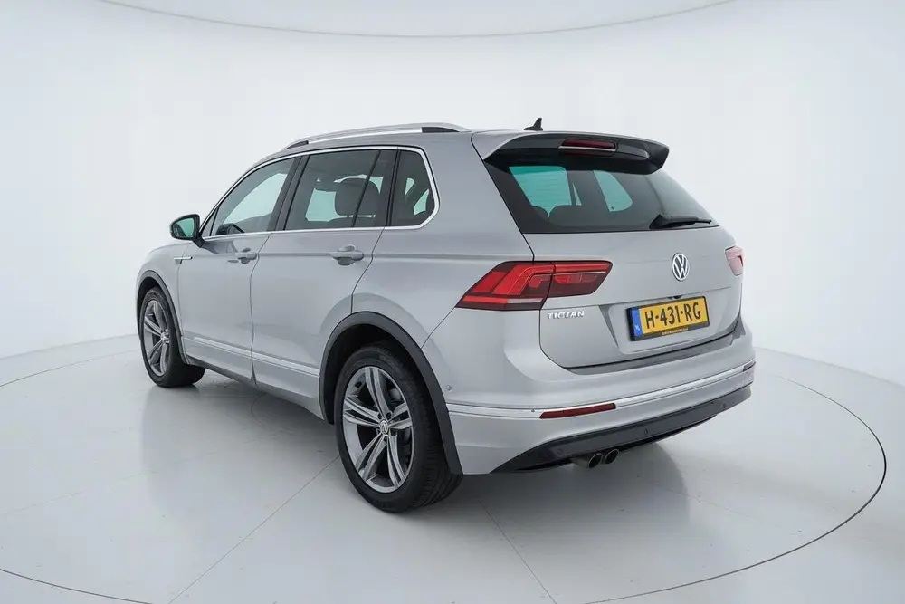 Volkswagen Tiguan 1.5 TSI DSG Highline R-Line PANO DIGID ADA uit 2020, foto 3