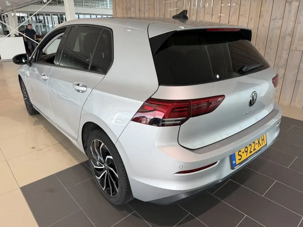 Volkswagen Golf 1.0 TSI Life (bj 2023) uit 2023, foto 4