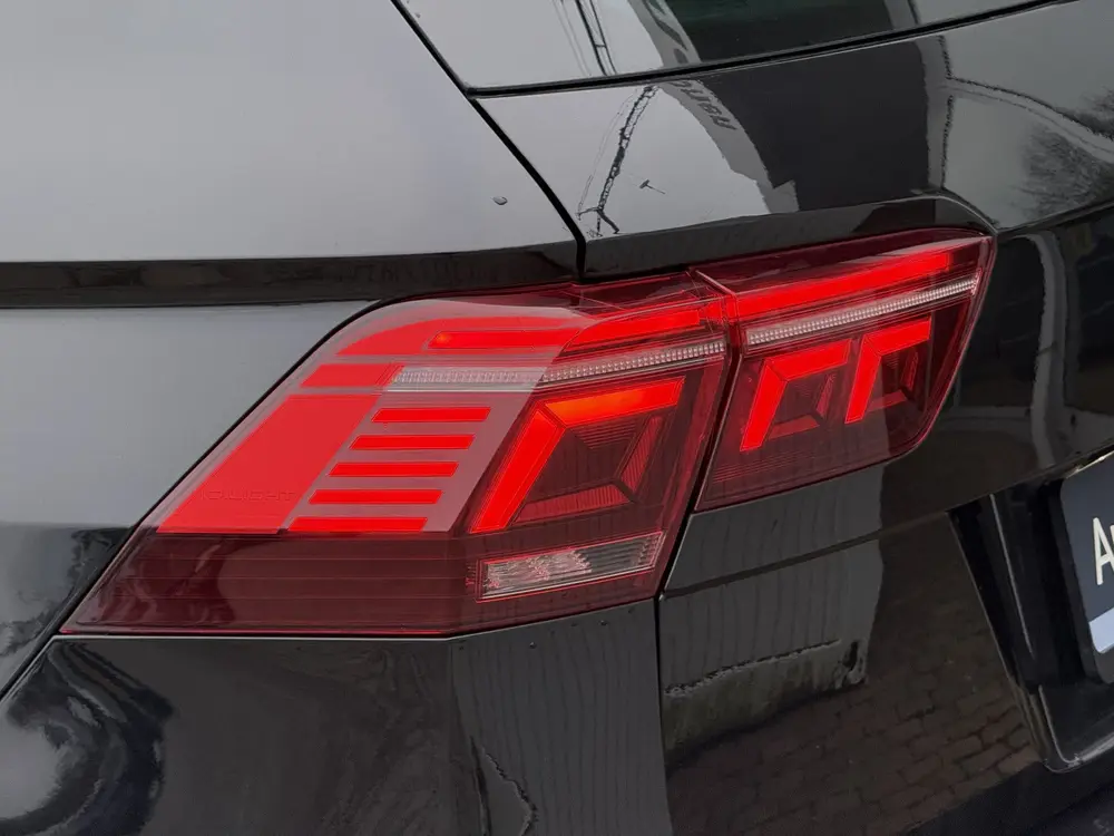 Volkswagen Tiguan 1.4 TSI eHybrid R-Line Business+ | Leer | uit 2022, foto 9