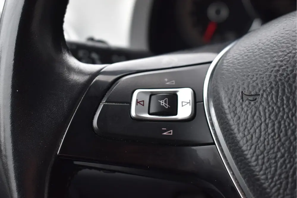 Volkswagen Up! 1.0 BMT high up! Cruise, PDC, A/C, Multi. stu uit 2019, foto 10