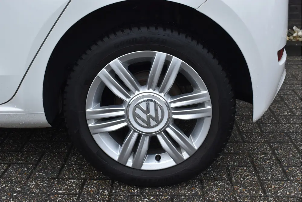 Volkswagen Up! 1.0 BMT high up! Cruise, PDC, A/C, Multi. stu uit 2019, foto 14