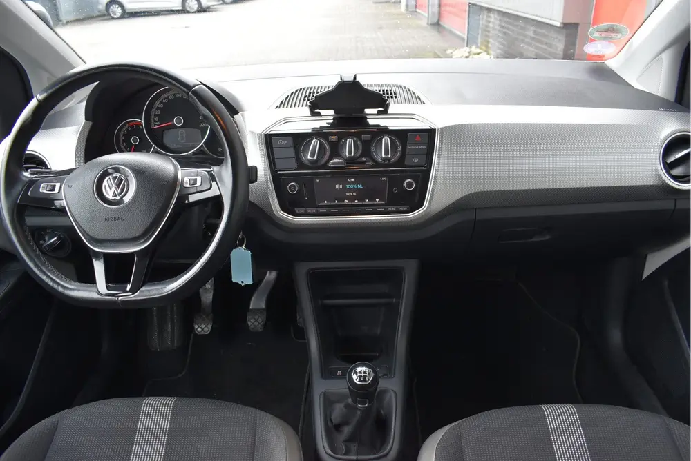 Volkswagen Up! 1.0 BMT high up! Cruise, PDC, A/C, Multi. stu uit 2019, foto 3