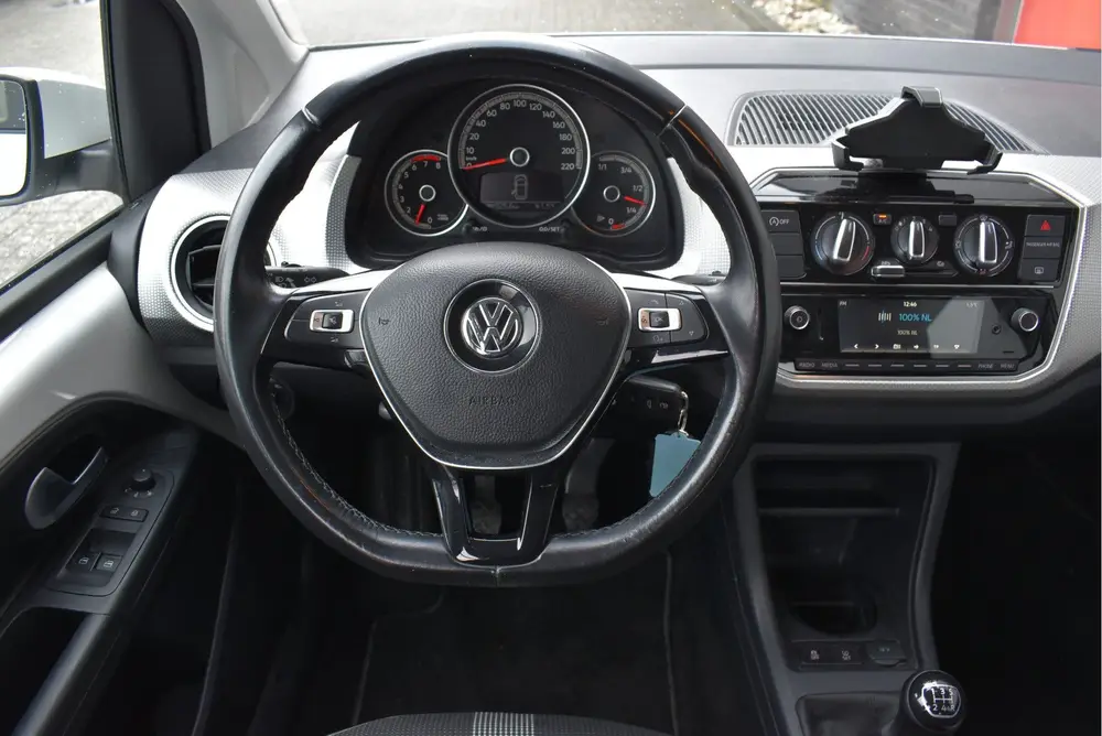 Volkswagen Up! 1.0 BMT high up! Cruise, PDC, A/C, Multi. stu uit 2019, foto 4