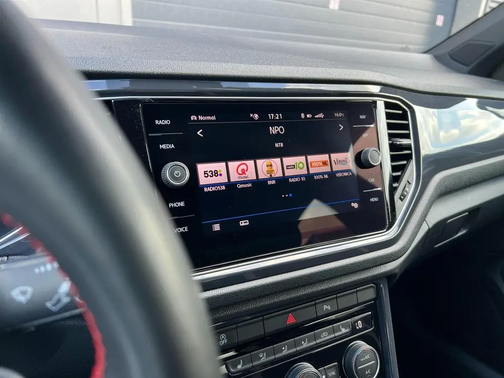 Volkswagen T-Roc 1.5 TSI Sport Business | R | DSG-7 | DEALER uit 2019, foto 18