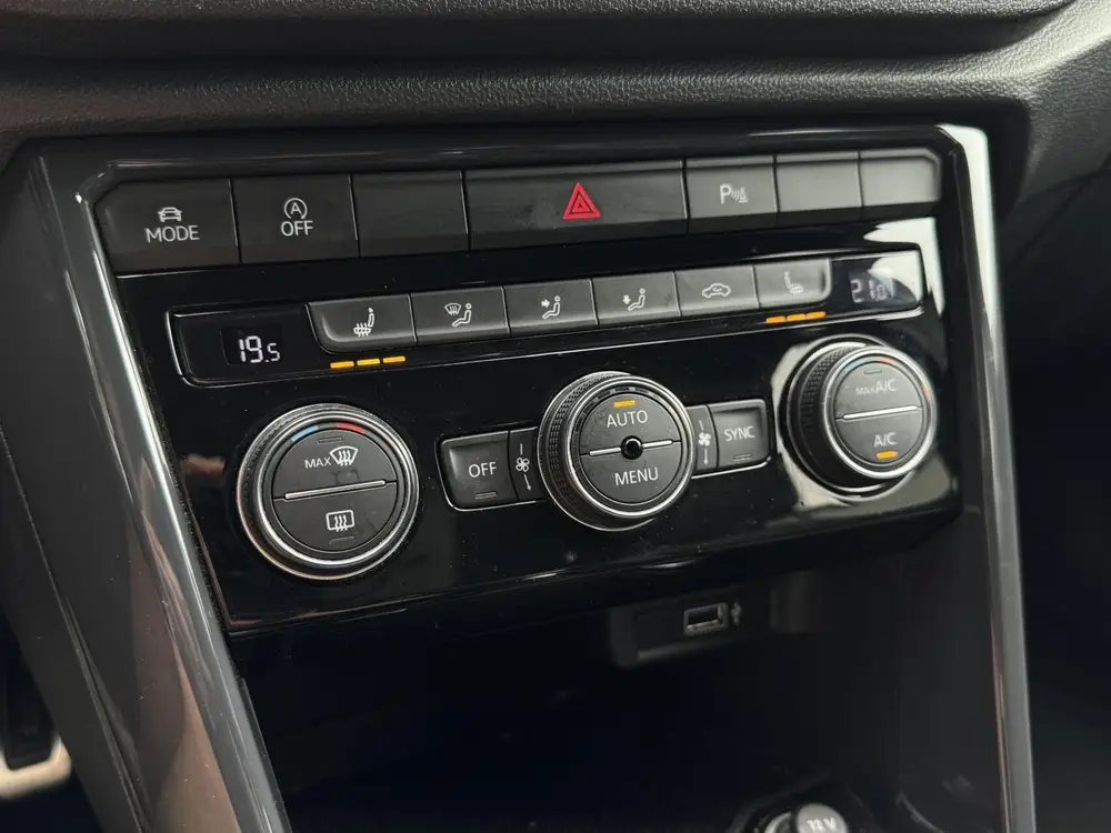 Volkswagen T-Roc 1.5 TSI R-Line | LED | Navigatie | Carplay uit 2019, foto 17