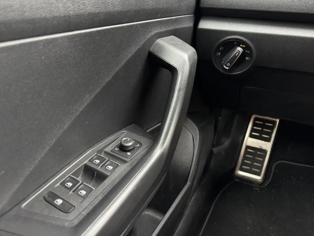 Volkswagen T-Roc 1.5 TSI R-Line | LED | Navigatie | Carplay uit 2019, foto 19