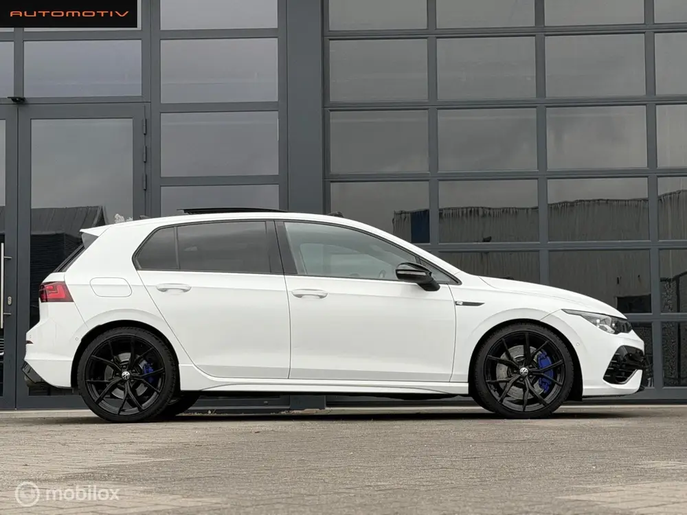 Volkswagen Golf 2.0 TSI R 4Motion PANO / AKRA / IQ-light / H uit 2021, foto 9