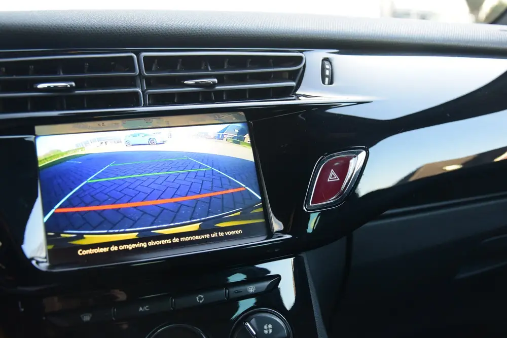 DS Automobiles 3 DS DS 3 1.2 PureTech Automaat Connected Chic Camera Ecc Crui uit 2019, foto 11