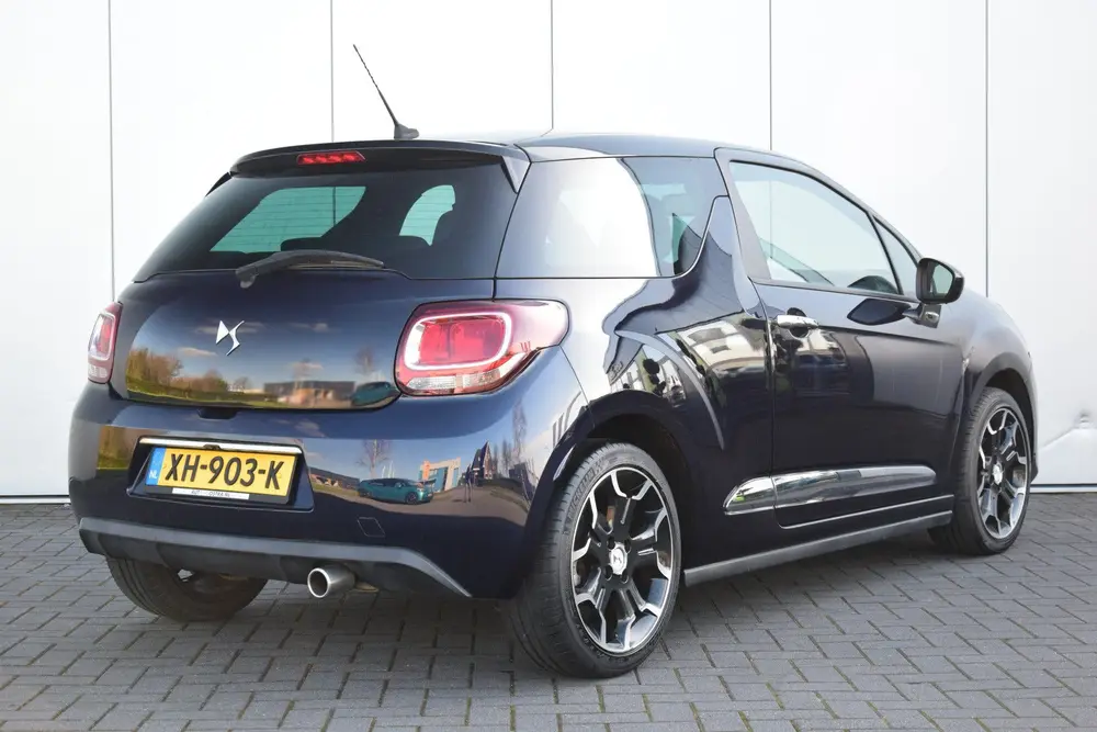 DS Automobiles 3 DS DS 3 1.2 PureTech Automaat Connected Chic Camera Ecc Crui uit 2019, foto 4