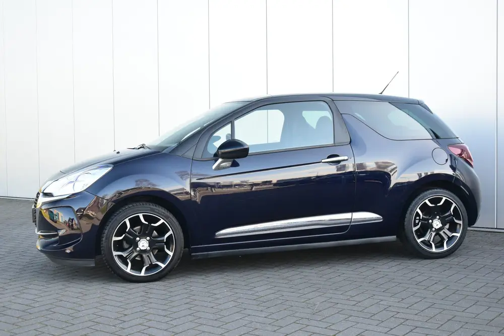 DS Automobiles 3 DS DS 3 1.2 PureTech Automaat Connected Chic Camera Ecc Crui uit 2019, foto 5