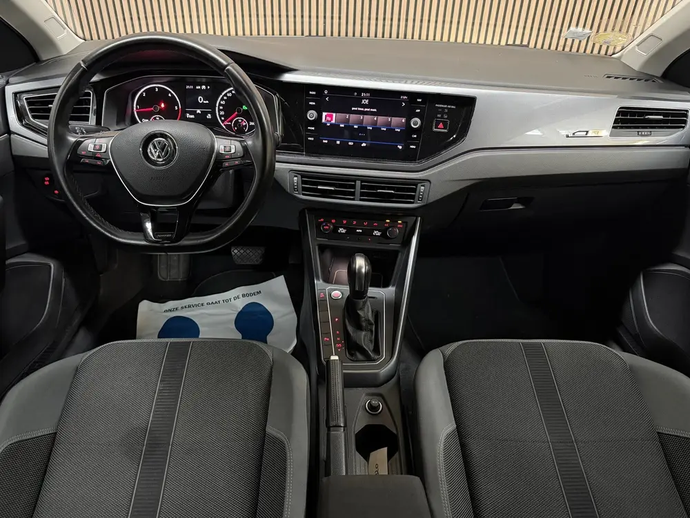 Volkswagen Polo 1.6 TDI R-Line 2019 DSG LED CRUISE CAMERA KE uit 2019, foto 16