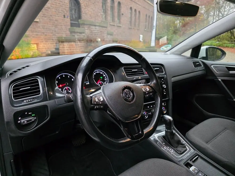 Volkswagen Golf Variant 1.0 TSI 115pk 7-DSG 2019 Wit uit 2019, foto 10