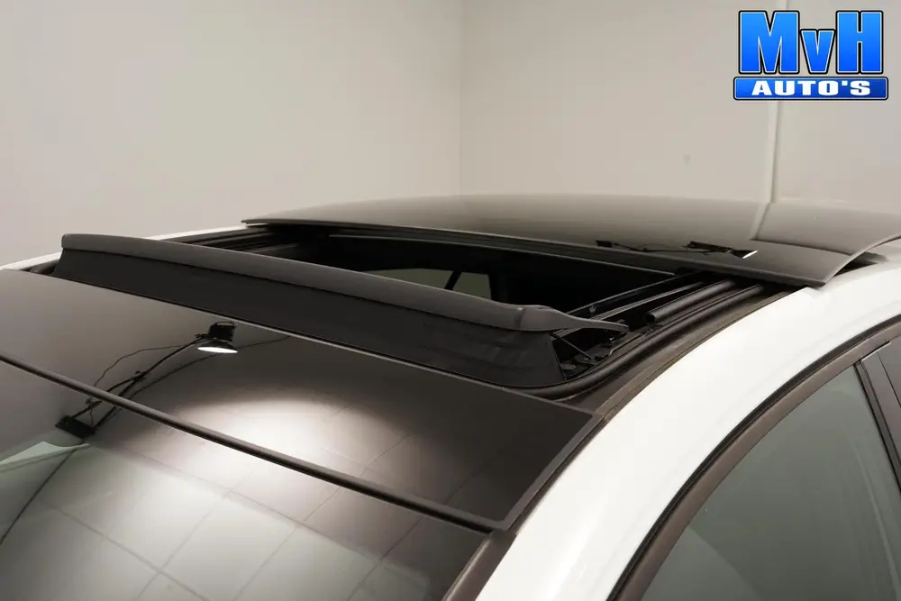 Volkswagen Golf 1.4 PHEV GTE|IQ|PANO|CAMERA|STOEL/STUUR.VERW uit 2020, foto 4