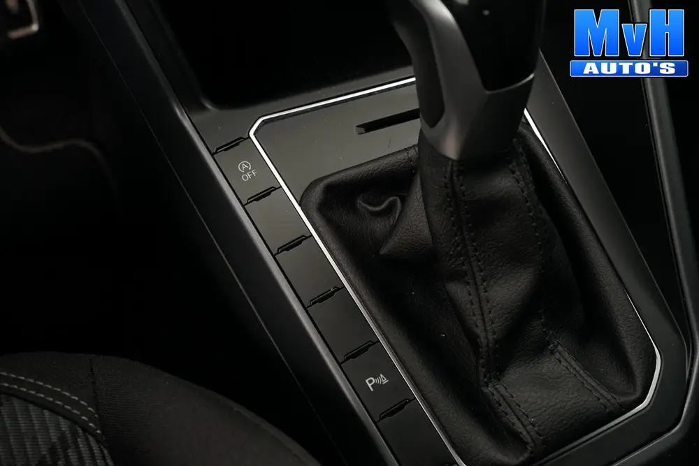 Volkswagen Polo 1.0 TSI R-Line|DSG|ACC|CAMERA|STOELVERW|NAP uit 2022, foto 15