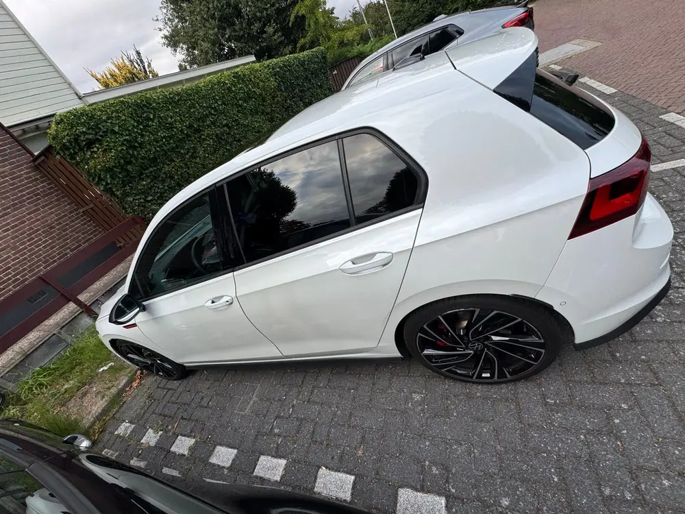 Volkswagen Golf 2.0 TSI 245pk 7-DSG 2020 Wit uit 2020, foto 2